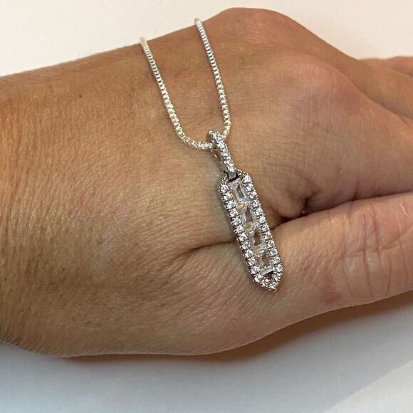 The Empire Estate inspired 925 Silver Pendant necklace - Picture 6 of 8